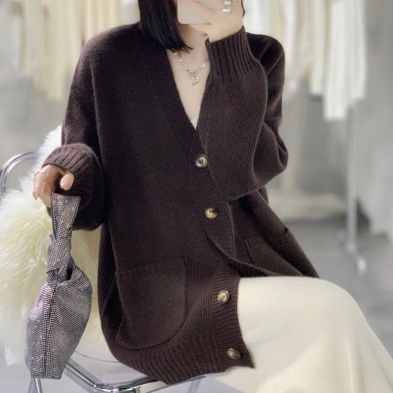 Knitted cardigan women's high-end high-end sense loose large size soft waxy sweater jacket women