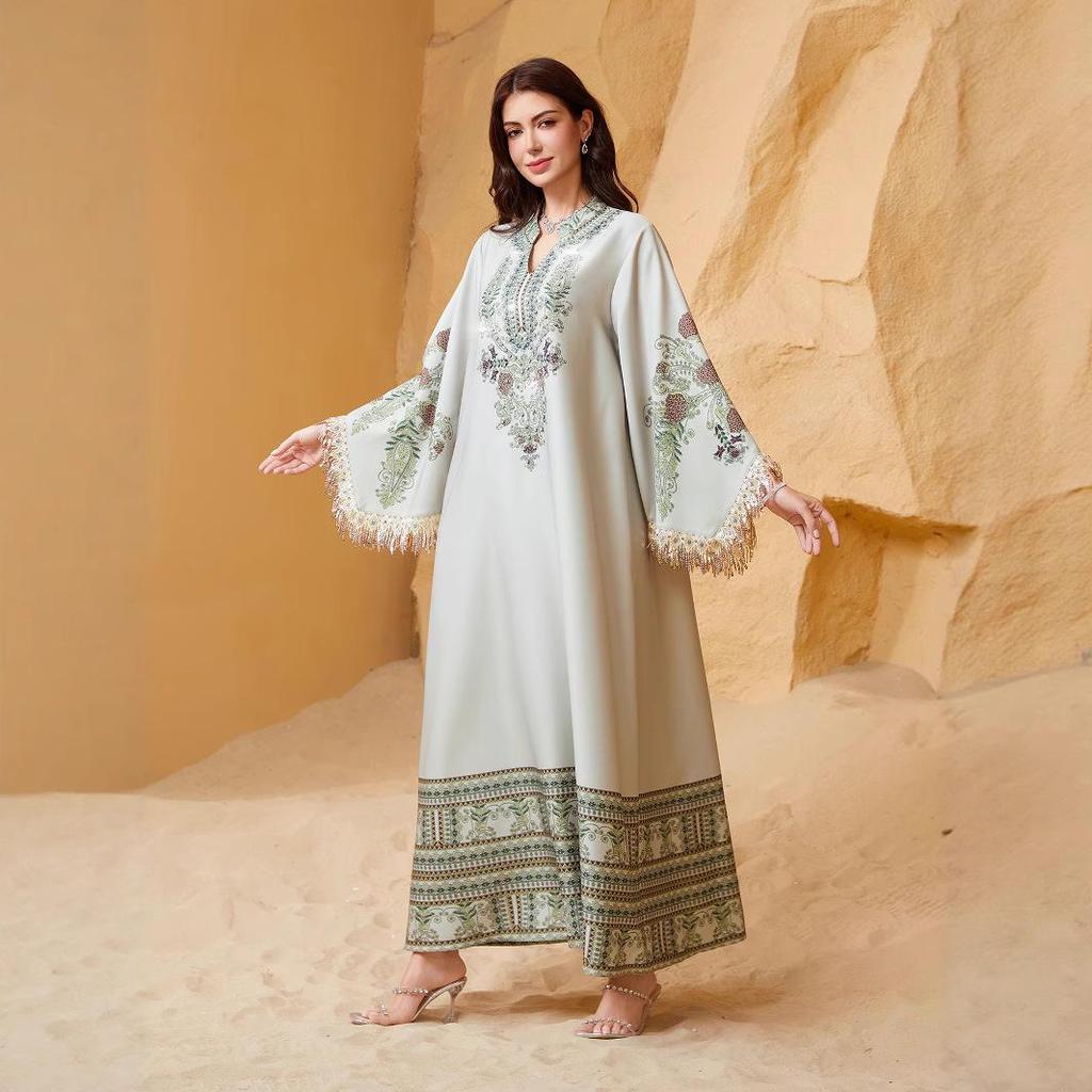 NC21 Middle East Women's V-Neck Tassel Print Abaya Dress