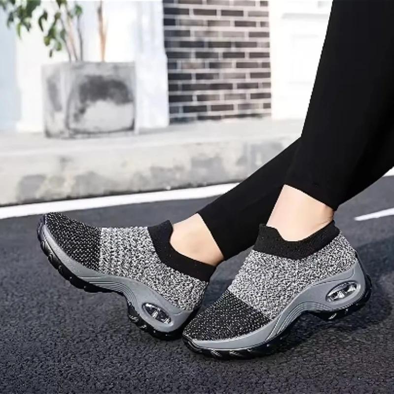 Women's Thick Soled Shoes New High Quality Comfortable Breathable Knitted Mesh Shoes Versatile Hiking Shoes for Shopping Walking