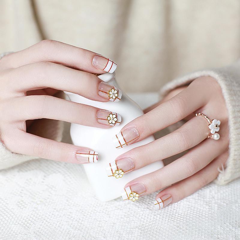 

Removable Press-On Bride Manicure Nail Tips