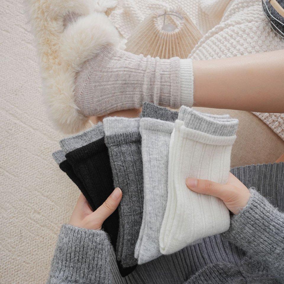 Women's Autumn and Winter Plush and Warm Matching Color Double Mouth Wool Tube Pile Socks