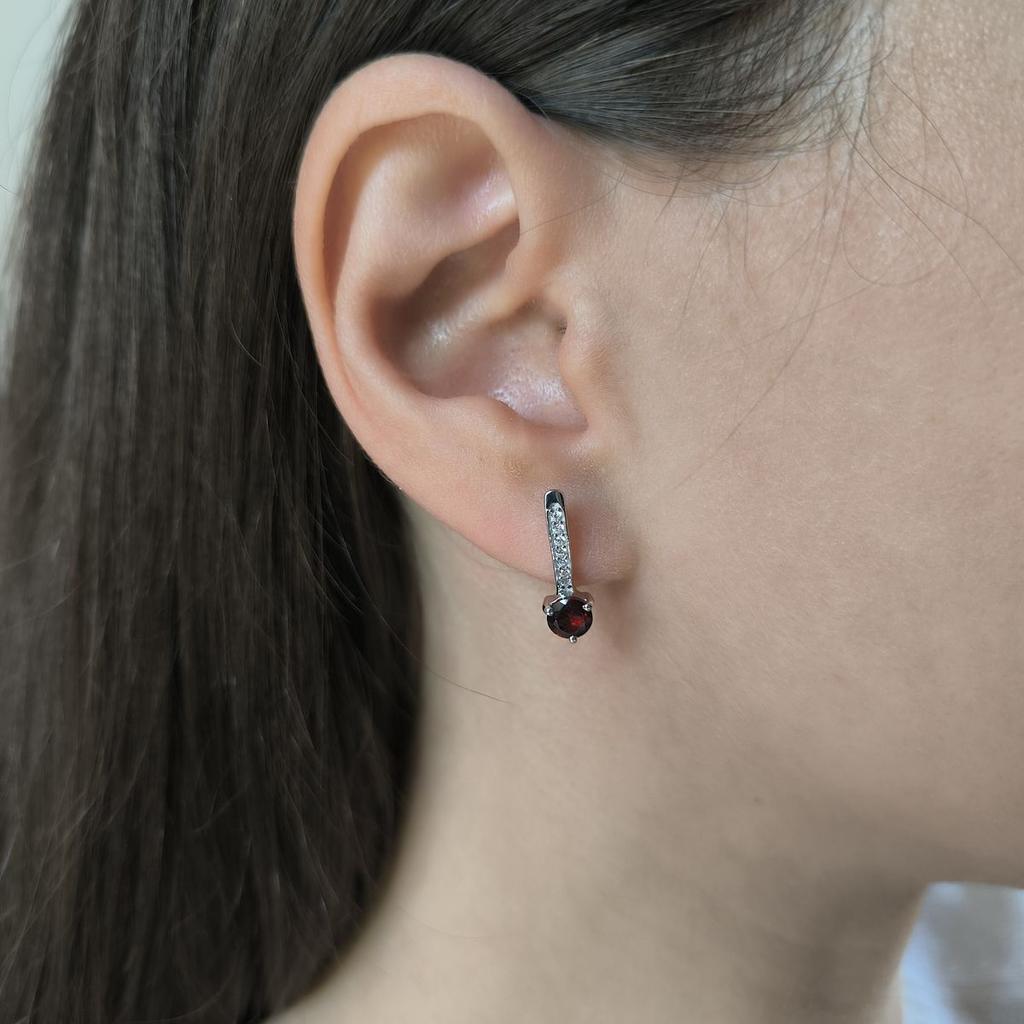 Серебряные серьги с натуральным гранатом 1.411ct (2195832)