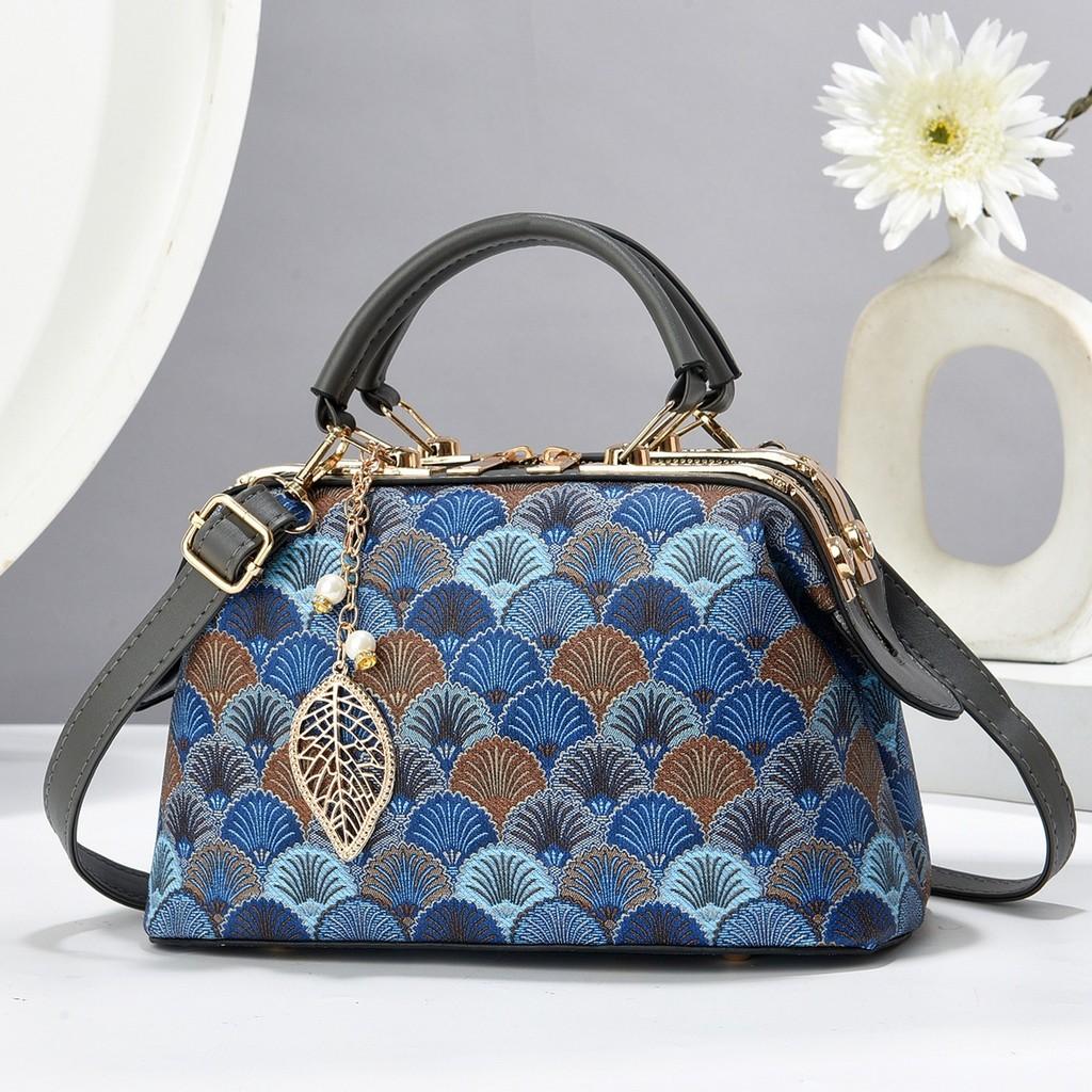 Trendy Colorful Crossbody Mini Square Bag For Women Perfect For Everyday Use