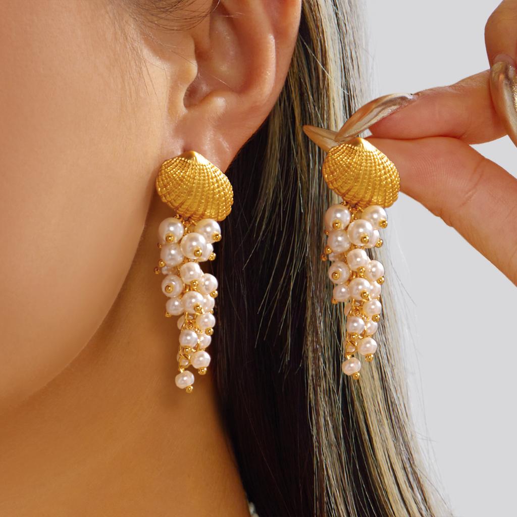 Design-Sinn Fischförmige Ohrringe Kreative Mehrschichtige Muschel Schuppige Quaste Hängende Ohrringe Nische Sommer Strandurlaub Schmuck