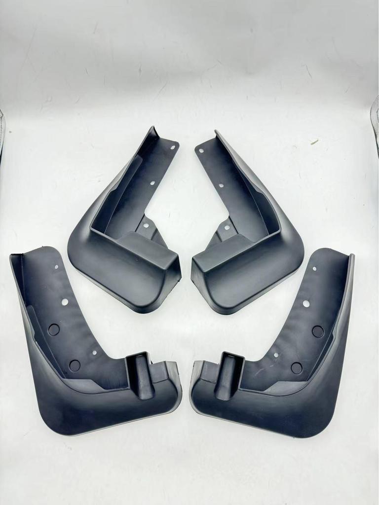 Sada na úpravu blatníků Nissan Pathfinder