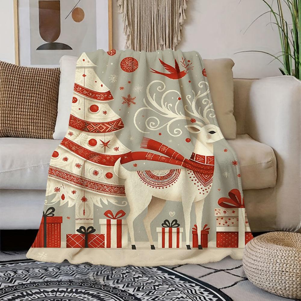 1pc Christmas Reindeer And Red Gift Box Design Cream Beige Flannel Blanket, Festive Decor Style, Soft Plush All-Season Use, Suitable for Weekend Sofa