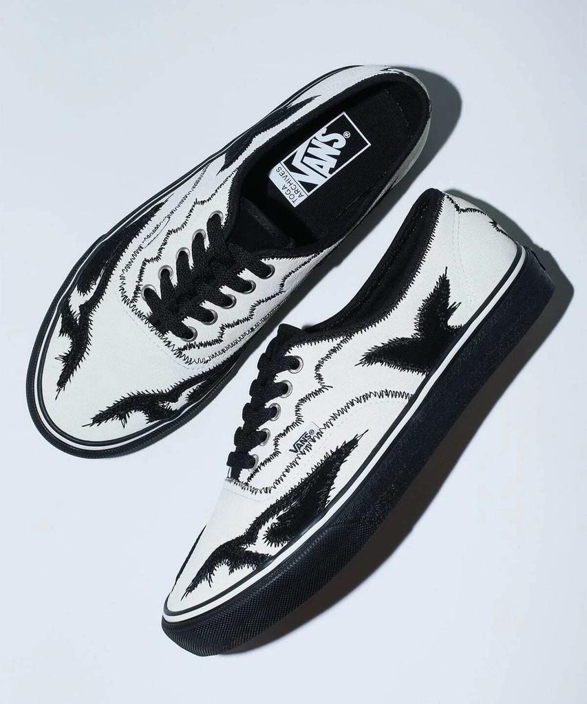 TC32-AJ520 TOGA × Vans Authentic White Black (with Socks Pair Set)