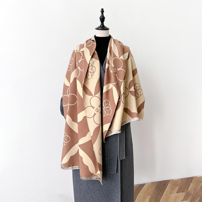 Geometric Minimalist Style Contrasting Double-Sided Scarf Winter Luxury Warm Shawl