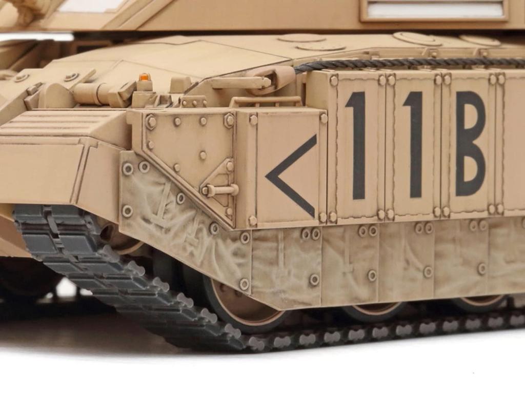 Tamiya Military Miniature Series 101 British Main Battle Tank Challenger II Iraq War Version Plastic Model Kit 32601 Molded Color 1/48 No.