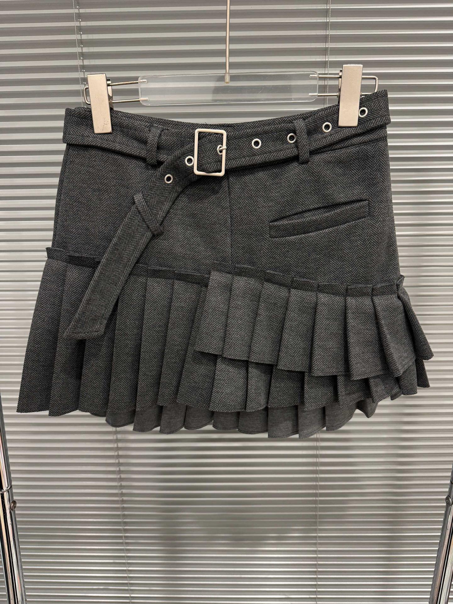 2025 Autumn/Winter Irregular Pleated A-Line High-Waisted Skirt Small темно-серого