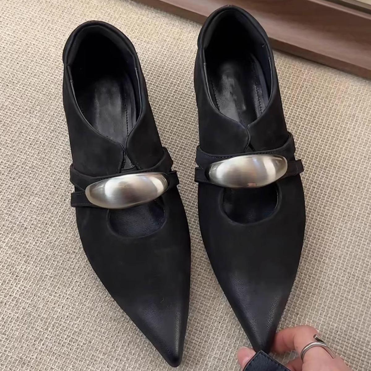 

Retro pointed head empty temperament low heel single shoes women s new metal sheet commuting versatile Mary Jane shoes 35