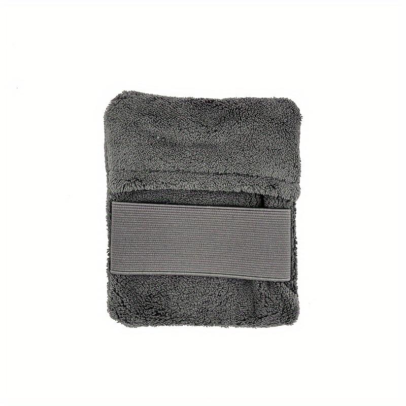 Beach Sand Removal Gloves - Modern Geometric Coral Fleece, Lightweight & Hand-Washable for Outdoor Seaside Use, Sand Proof Beach Towel