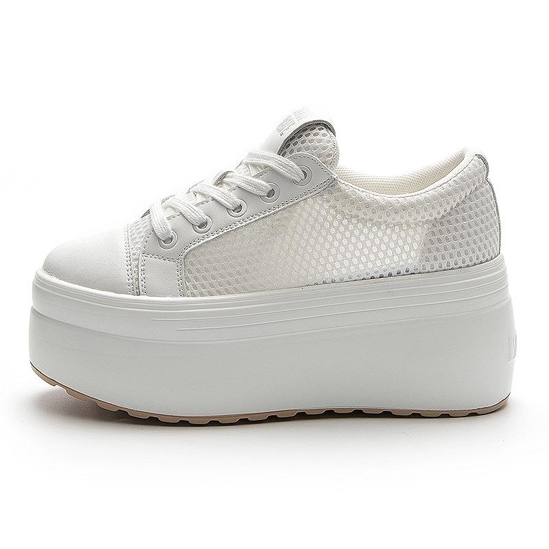 Cowhide flat-soled white shoes for women in spring and summer 2025, new mesh yarn breathable and heightening, loose women's platform single shoes, bo