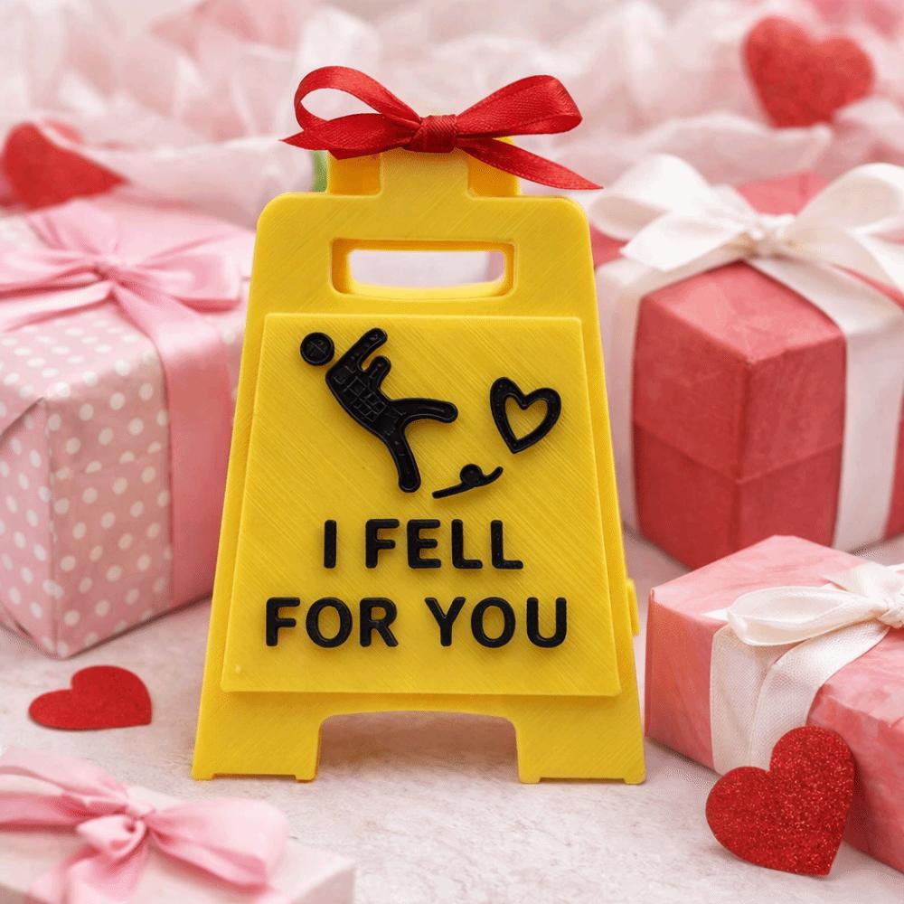 Desktop Ornament Falling In Love Signboard Mini Size Love Letter Romantic Sign  Spouse Gift