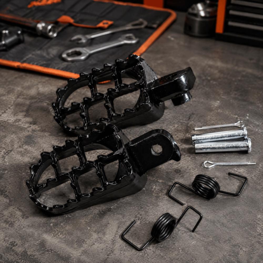 Spring Pin Hardware Dirt Bike Foot Pegs Aluminum Material Aluminum Foot Pegs For Pit Bike