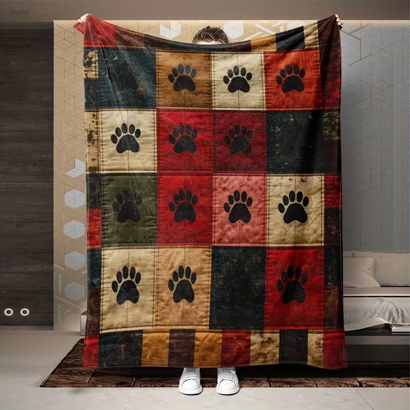 

Flannel Blanket with Paw Print Soft and Multicolor Suitable for All Seasons. Decorative and Perfect Gift for Animal Lovers 130x150cm