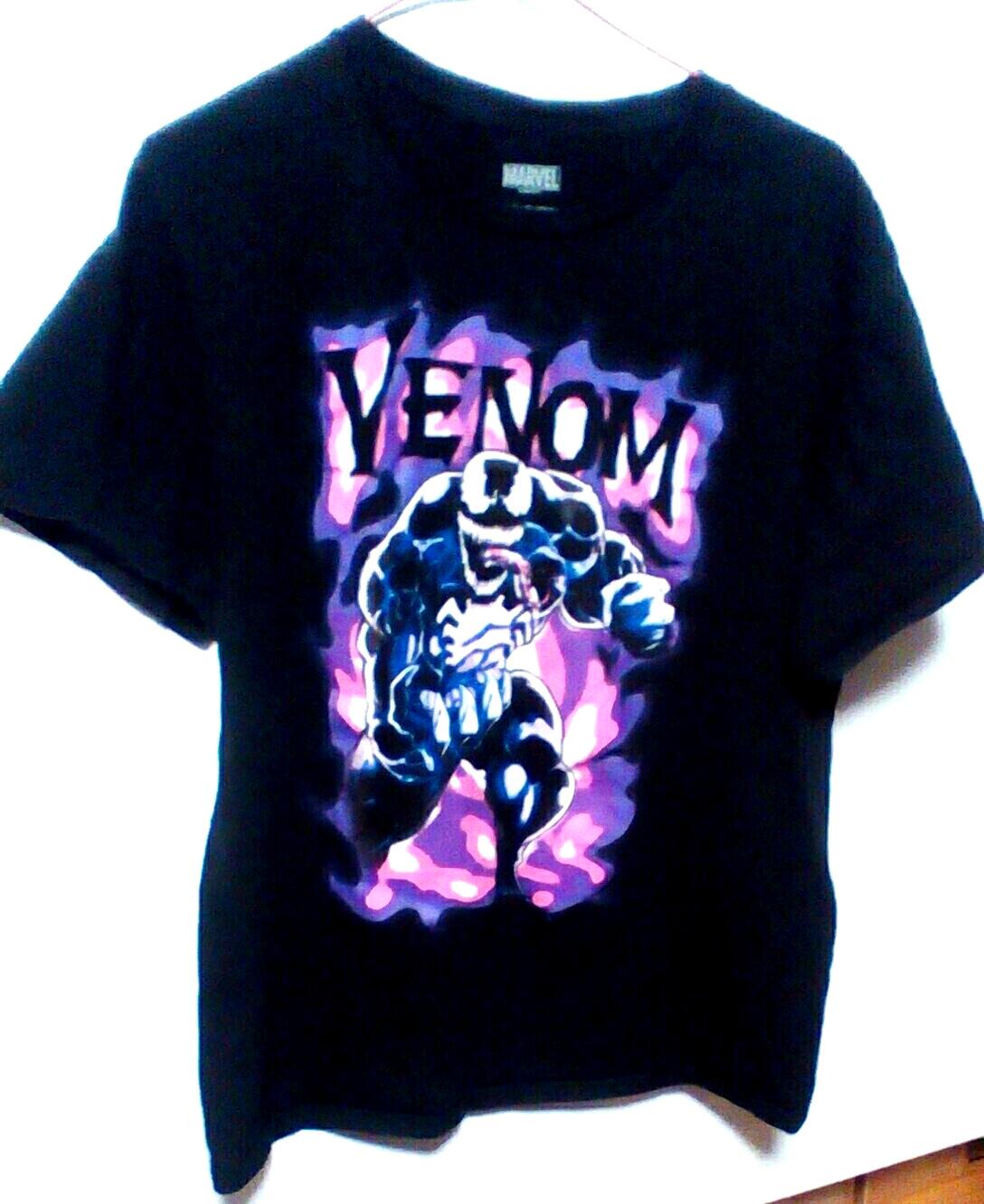 Venom from Marvel Men s Graphic T Shirt Size Large S