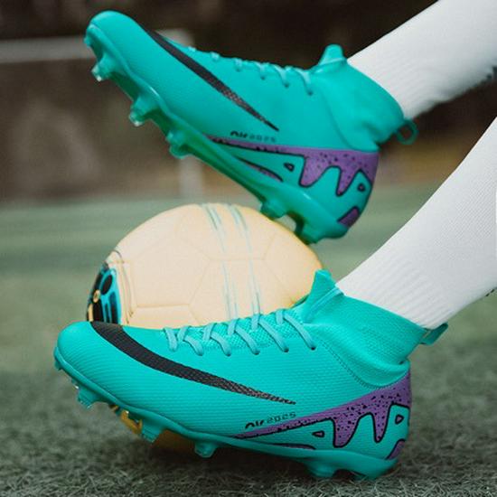 CR7 Assaulter 15 Fußballschuhe: Unisex, Rutschfest für Kinder & Erwachsene, Erhältlich mit TF- und AG-Stollen