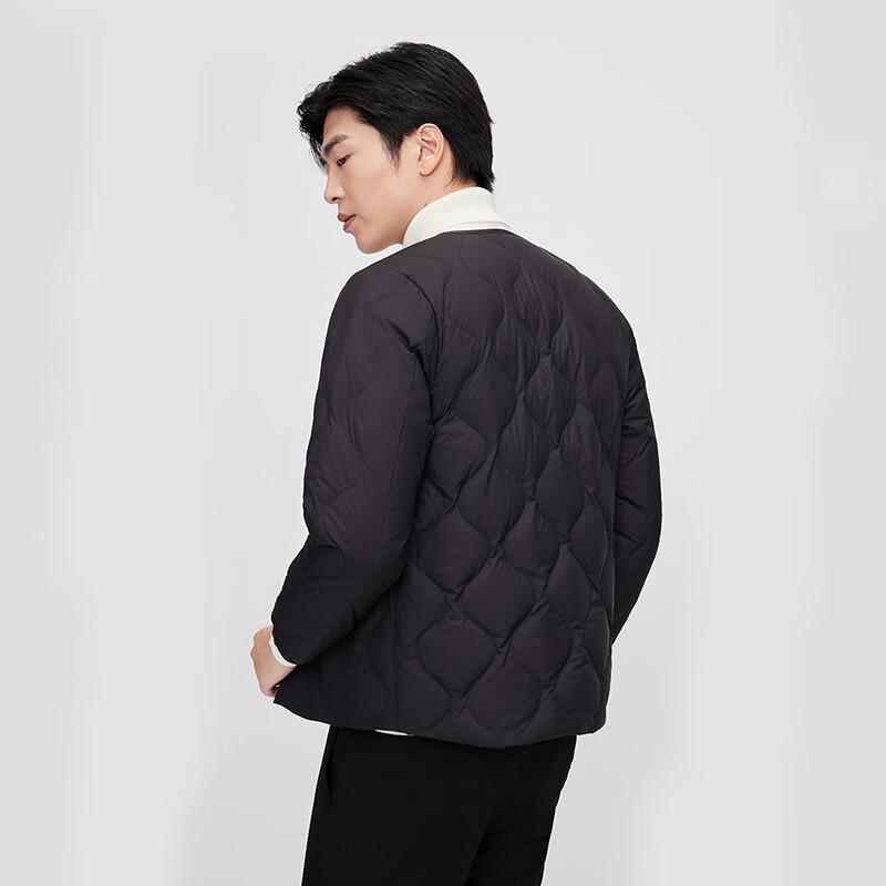 Xue Zhong Fei Men's Lightweight Winter Down Jacket X30137493F