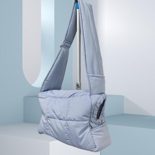 Pet Large Capacity Cat and Dog Shoulder Cross Bag Warm Cat and Dog Bag Pet Travel Bag Pet Carrier