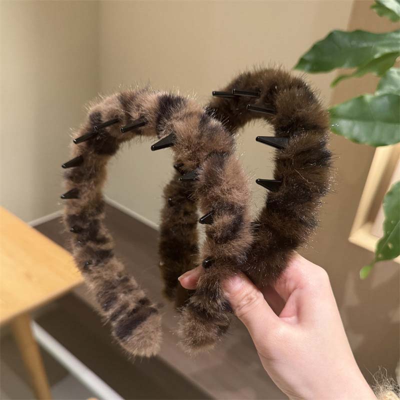 Winter Leopard Print Plush Teethed Non-slip Hairband For Women Sweet Hair Ornament Headband Hair Band Fashion Hair Accessories