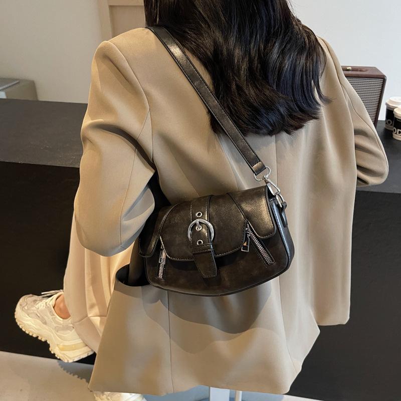 

Ретро-сумка-седло высокого класса для женщин 2024 года, новая тенденция, модная сумка через плечо, нишевый дизайн, повседневная женская сумка чёрный