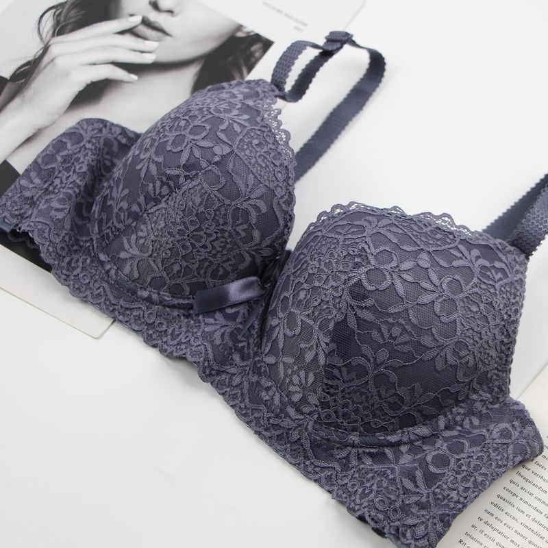 Sexy Luxurious High-end Western-style Lingerie Set Featuring A Fashionable Push-up Lace Bra and Skin-friendly Breathable Panties