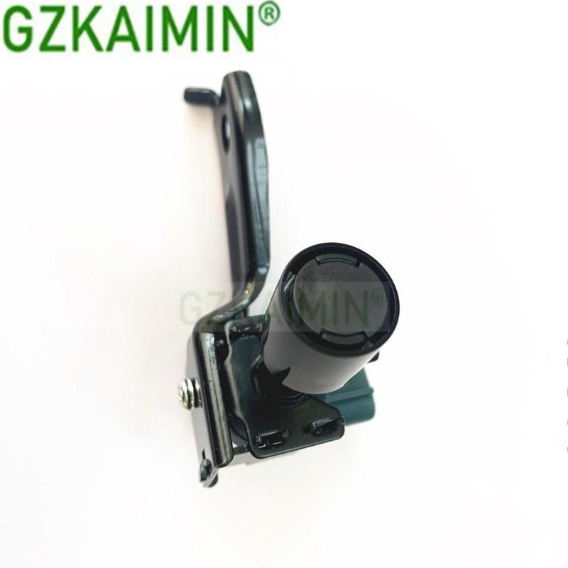 25860-74050 90910-12100 Evaporative Emissions Vacuum Solenoid Switching Valve For Camry Celica Rav4