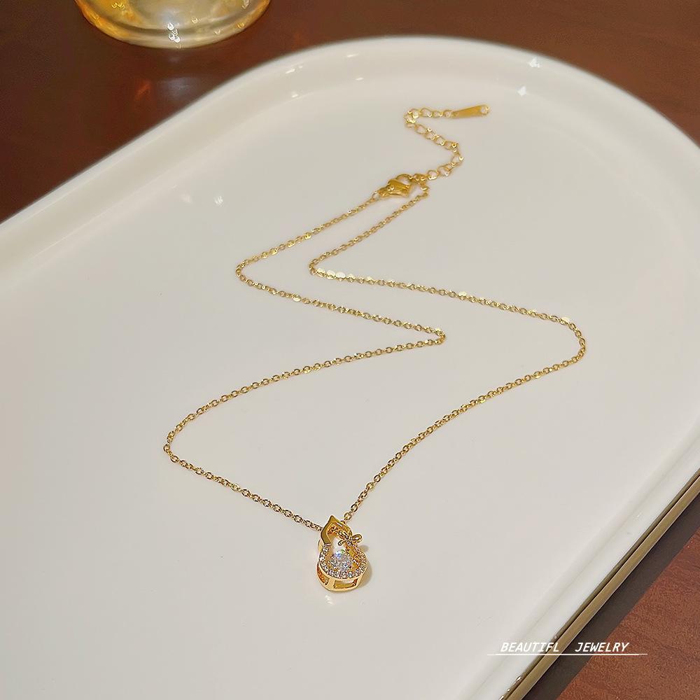 Titanium Steel Necklace Female Lucky Gourd Clavicle Chain Beating Heart Ins Simple and Cold Talk About the Wind Smart Pendant Tide