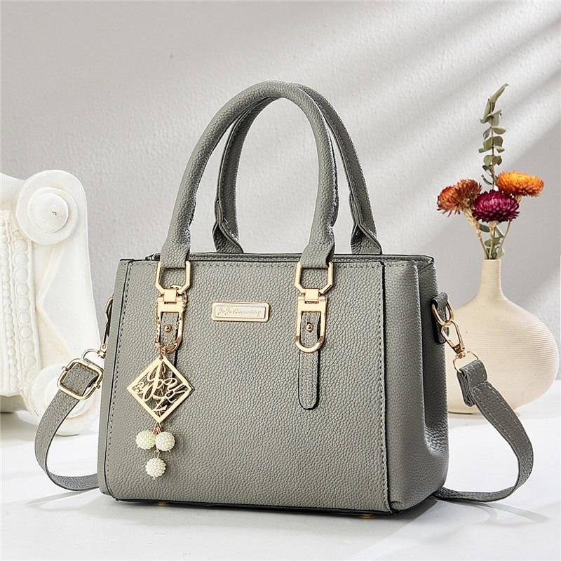 High Quality Premium Version Women Handbag New Trendy Simple All-match Portable Single Shoulder Crossbody Daily Bag