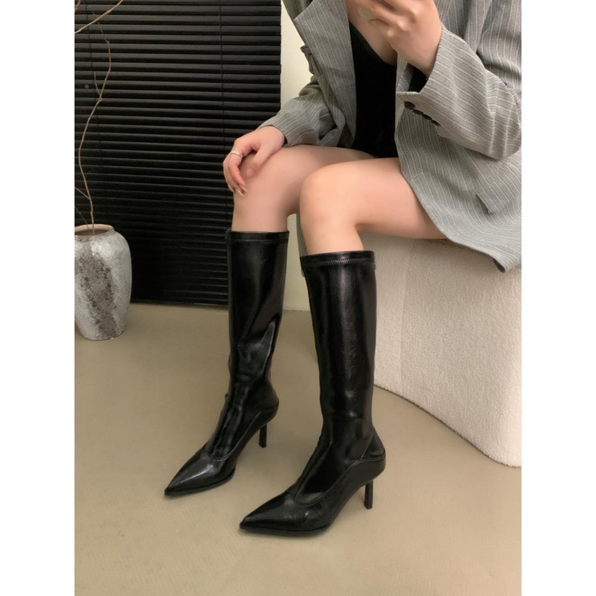 

2024Женские сапоги с леопардовым принтом, модные высокие до колена, с острым носком, на тонком высоком каблуке, длинные сапоги на молнии, модный показ, осень-зима 42 чёрный