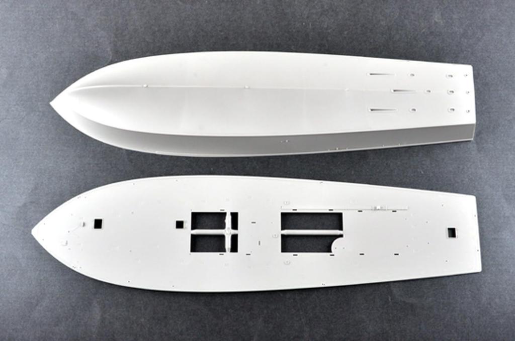 I Love Kit 1/48 Scale American Elco 80-Foot PT Boat, Late Model, Plastic Model, ILK64801 (Ship)