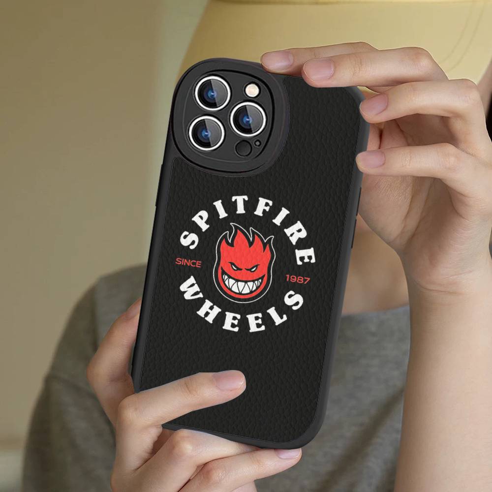 

Fashion S-Spitfire Skateboard Leather Phone Case For IPhone 15 14 13 Pro Max 12 11 16 Plus Phone Cover iphone XS MAX