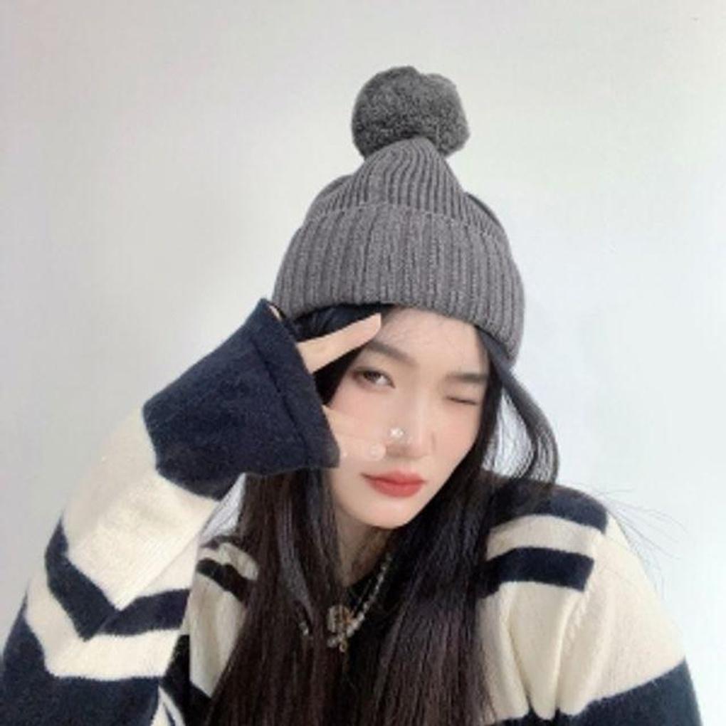 

Women s Winter Daily Drop Knit Gray Drop Beanie Hat