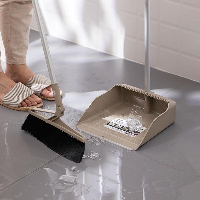 Chahua Soft Broom & Dustpan Easy Clean Set
