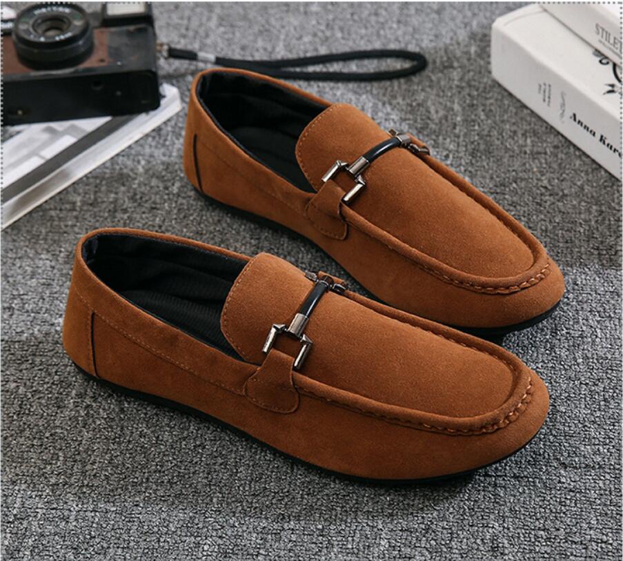 Fashion NEW Men's Loafers Comfortable Flat Casual Shoes Men Breathable Slip-On Soft Leather Driving Shoes Moccasins Zapatos De Hombre