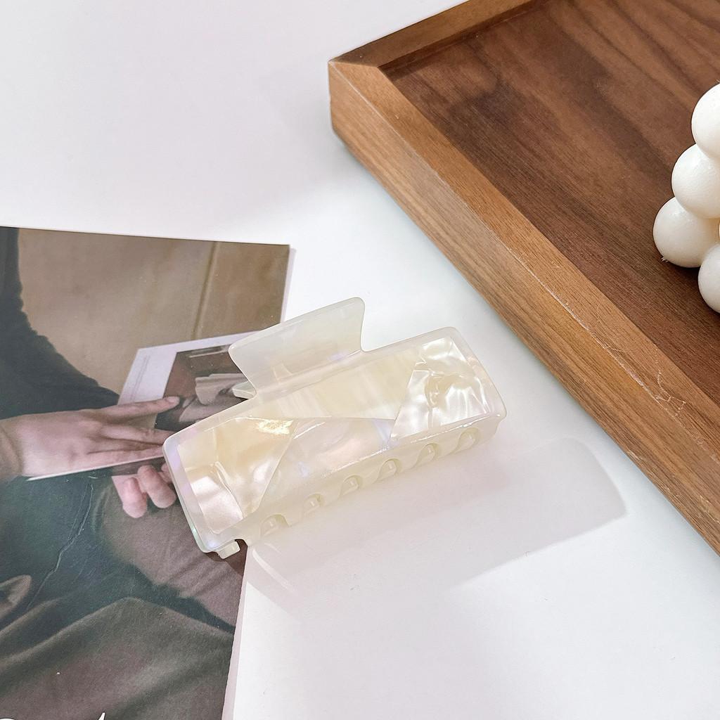 Chic Acetate Square Hair Claw Clip For Women In Fashionable Colors And Styles