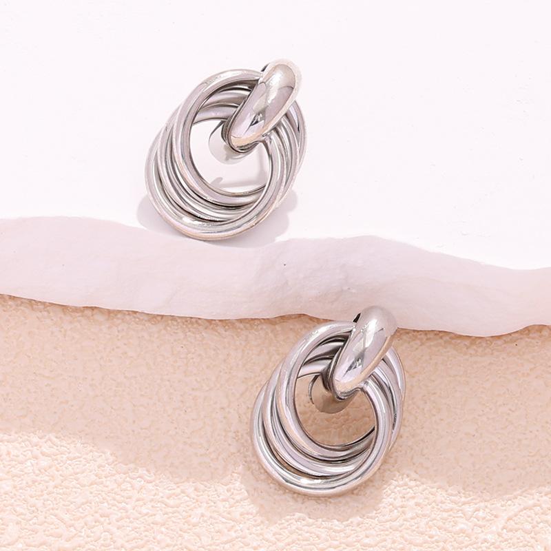 

Золотые геометрические серьги-пусеты с цепочкой, ювелирные изделия, женские, нишевые, с высоким чувством стиля, универсальные серьги, серьги, аксессуары Иу