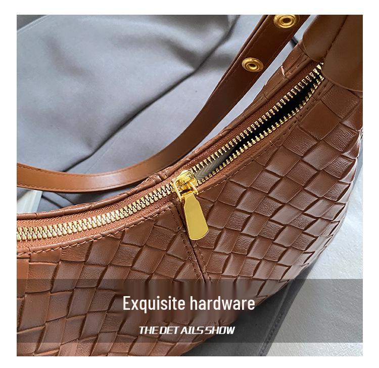 2025 Women's Versatile Woven Shoulder Bag - Fashionable Dumpling Style for Commuters