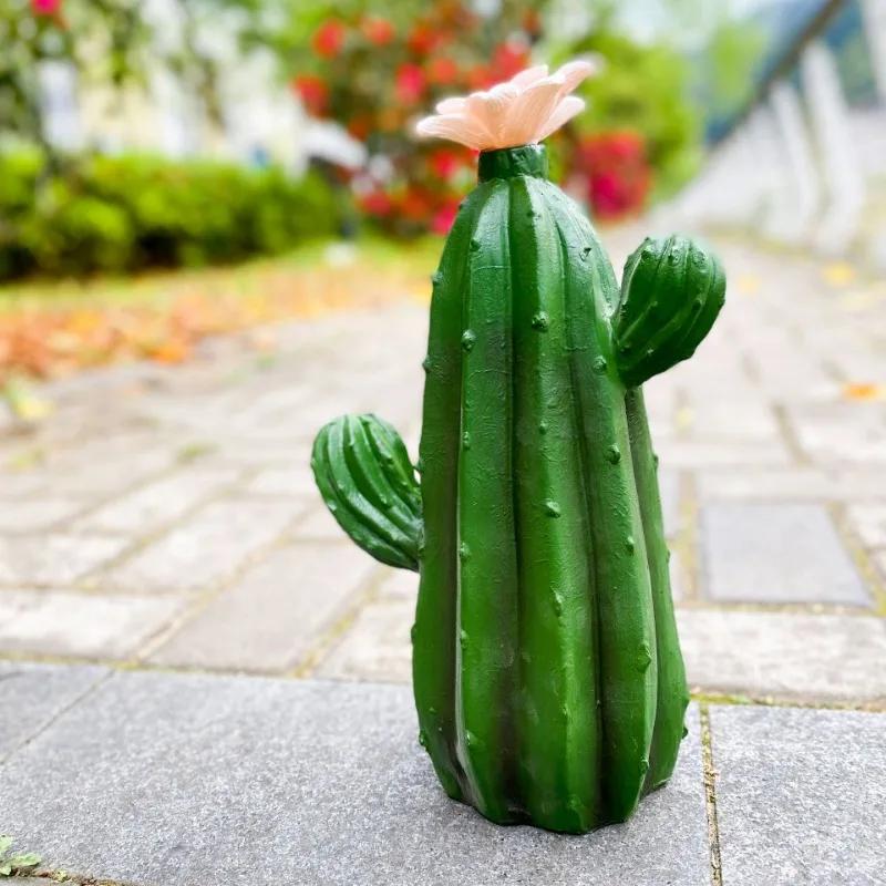 New Cactus Solar Crafts Decoration Patio Decoration Outdoor Garden Balcony Villa Home Decoration Accessories Feng Shui Figure