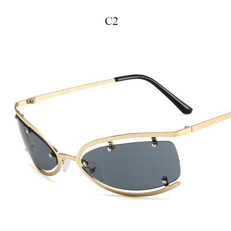 Women's sunglasses, punk style metal personality street photography, fashionable driving beach sunglasses