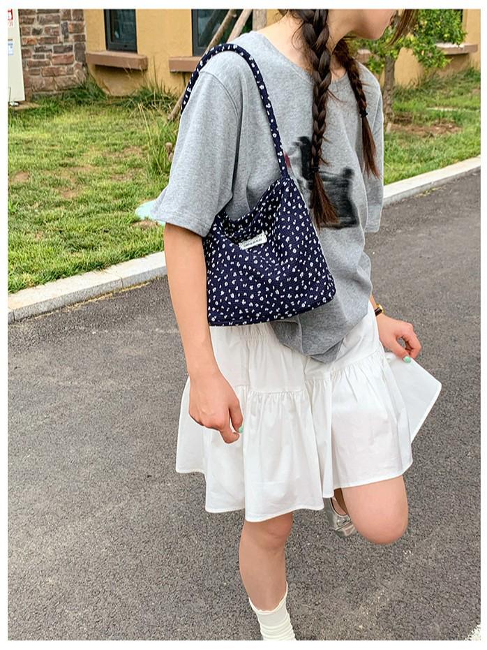 Korean INS-Style Canvas Shoulder Bag: Artistic Handbag for Women