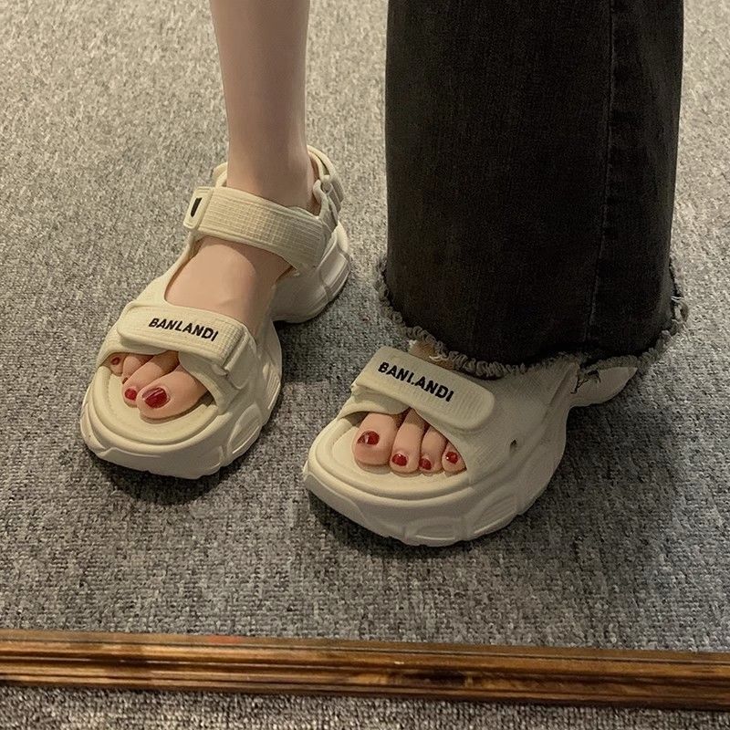 Fashion Roman sandals for women's super fairy 2025 summer new style thick soled sponge cake versatile and non tiring casual beach shoes