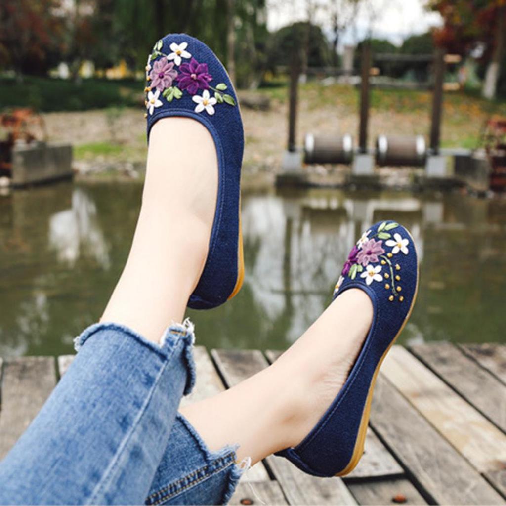 Vintage Embroidered Women Flats Flower Slip On Round Toe Shoes Loafers Ballerina