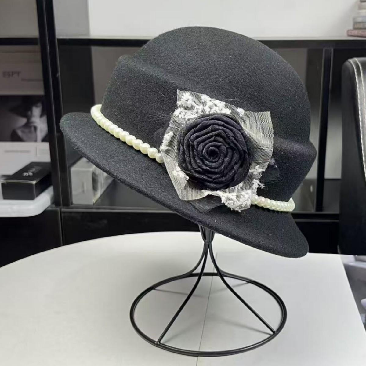 

High-end celebrity style temperament three-dimensional flower wool pot hat autumn and winter French elegant literary round top hat beret One size fits all чёрный