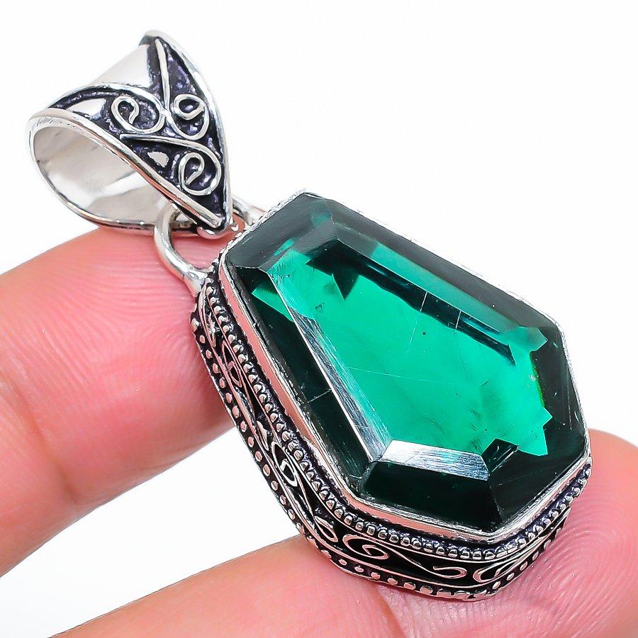 

Coffin Chrome Diopside Gemstone Handmade Ethnic Jewelry Pendant 1.77 VR-3102