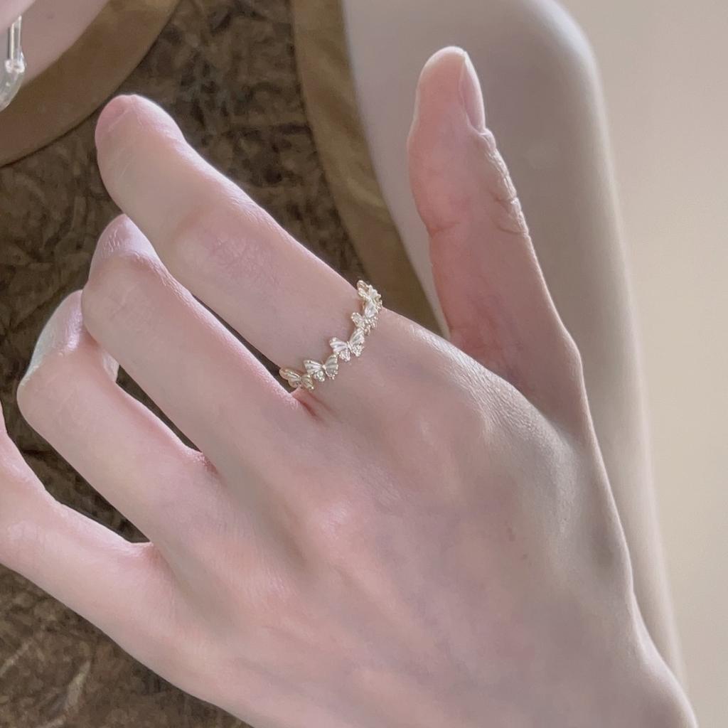Enamel Decorative Ring, a Unique Ring with a Niche Design Sense for Women, Light Luxury, Exquisite and High-end Dripping Oil Jewelry.