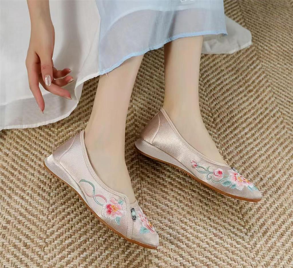 Woman's Chinese Traditional Flat Sole Embroidered Shoe Soft Sole Shallow Slip On Pointed Toe Silk Ethnic Style Cheongsam Shoes