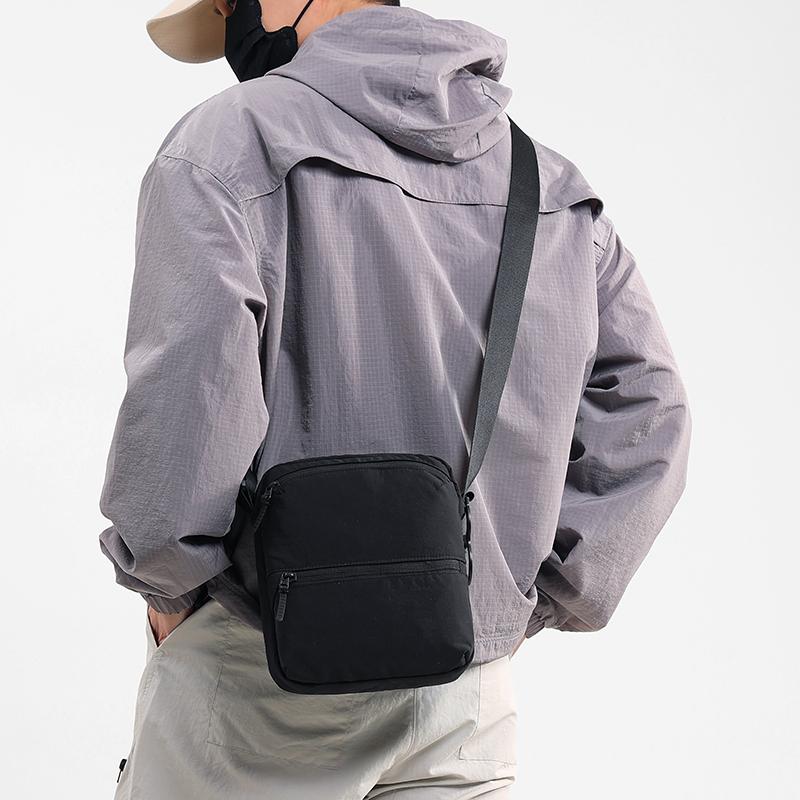 Men's Crossbody Bag Multi-compartment Shoulder Bag Lightweight Commuter Small Square Bag