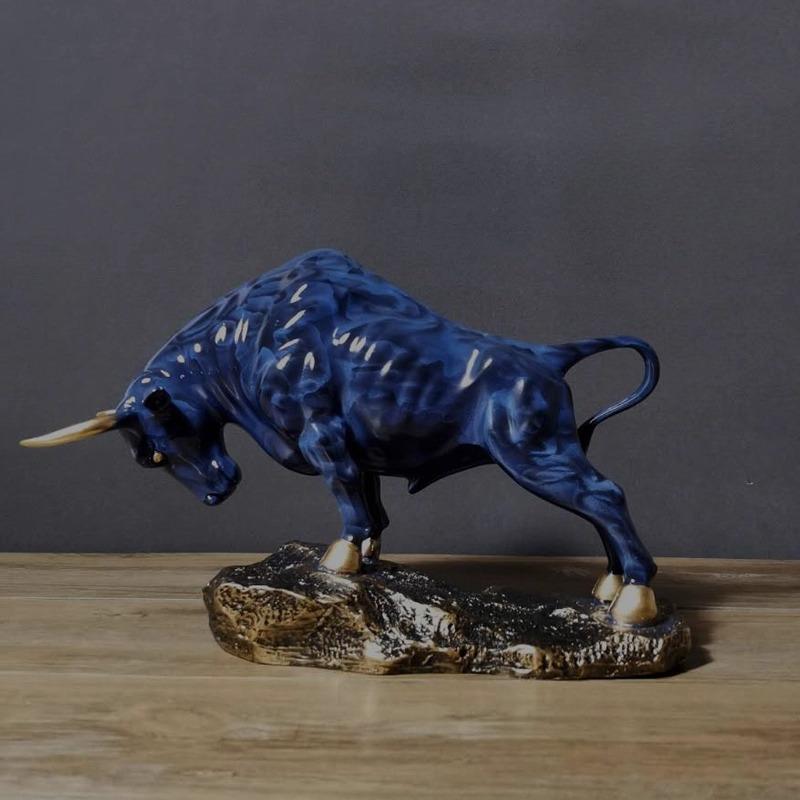 Resin Handicrafts Realistic Figure Sculpture Golden Bull Figurine Bull Statue Cattle Cow Decorative Figurines Home Decoration